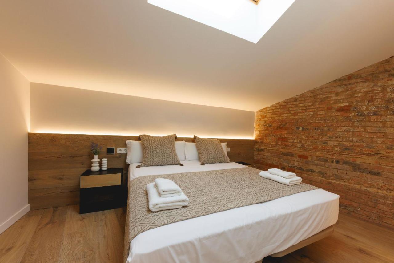 Bravissimo Cort Reial Duplex, Spacious With 3 Bedrooms Girona Eksteriør bilde