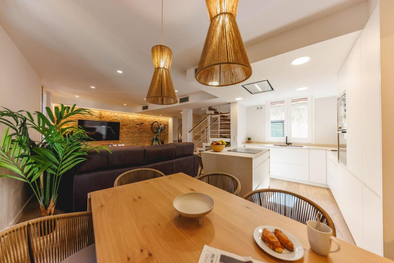 Bravissimo Cort Reial Duplex, Spacious With 3 Bedrooms Girona Eksteriør bilde