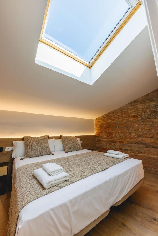 Bravissimo Cort Reial Duplex, Spacious With 3 Bedrooms Girona Eksteriør bilde