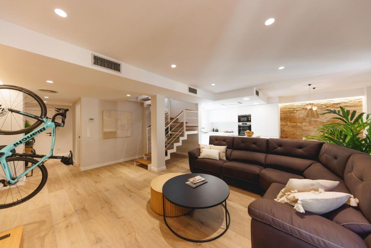 Bravissimo Cort Reial Duplex, Spacious With 3 Bedrooms Girona Eksteriør bilde